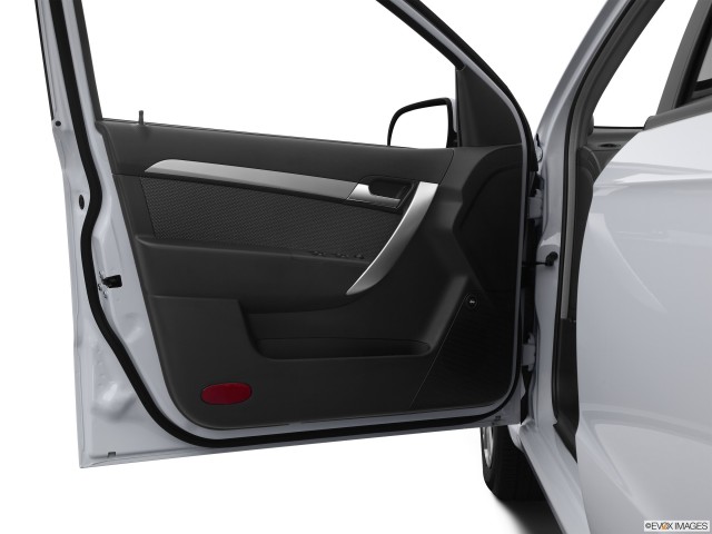 2011 Chevrolet Aveo Interior Reviews Features Photos