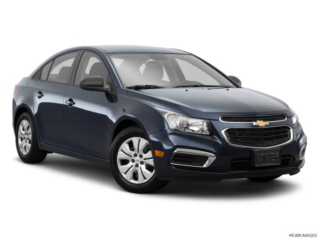 2015 Chevrolet Cruze Read Owner And Expert Reviews Prices