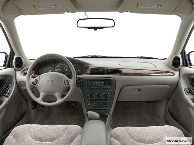 2000 Chevrolet Malibu Photos Interior Exterior And Color