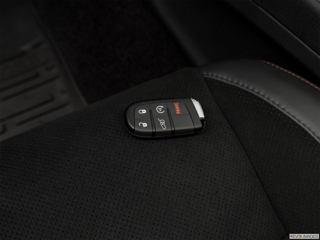 2017 Jeep Grand Cherokee Key Fob On The Seat