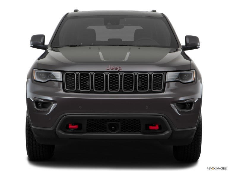 2020 Jeep Grand Cherokee From Front Side