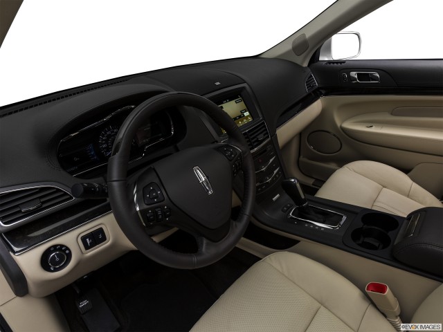 2019 Lincoln Mkt Photos Interior Exterior And Color Options