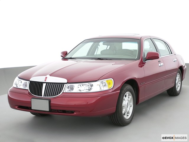 2001 lincoln town car cartier problems