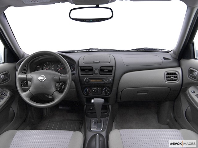 2004 Nissan Sentra Photos Interior Exterior And Color Options
