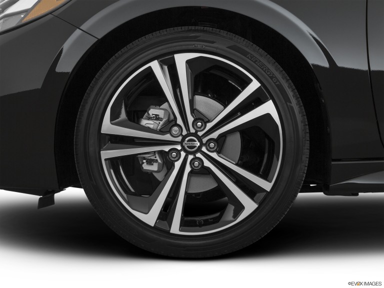 2020 Nissan Sentra Tire Closeup