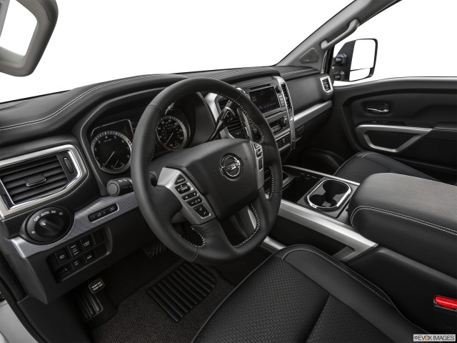 2019 Nissan Titan Photos Interior Exterior And Color Options