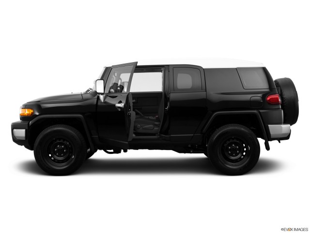 2014 Toyota Fj Cruiser Read Owner And Expert Reviews Prices Specs