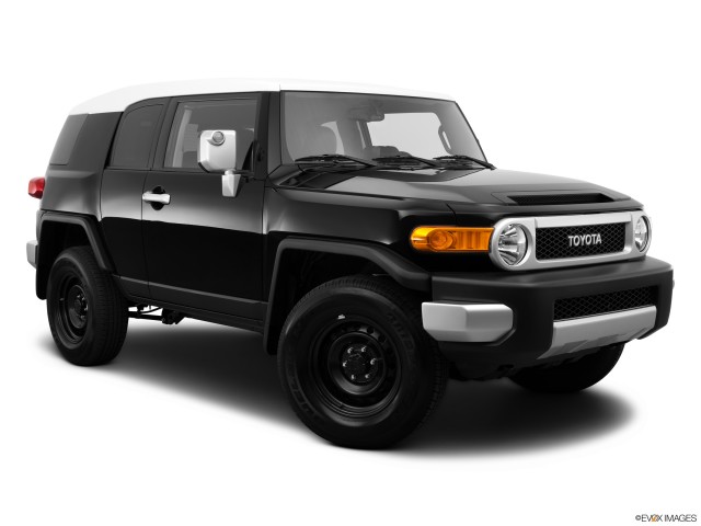 2014 Toyota Fj Cruiser Read Owner And Expert Reviews Prices