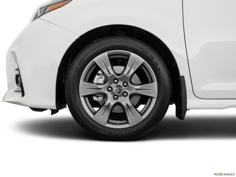 2020 Toyota Sienna Front-Left Tire Closeup