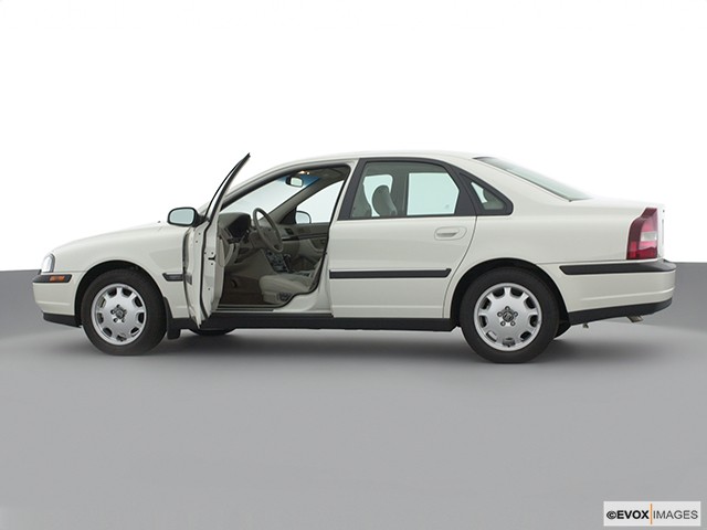 2004 Volvo S80 Photos Interior Exterior And Color Options