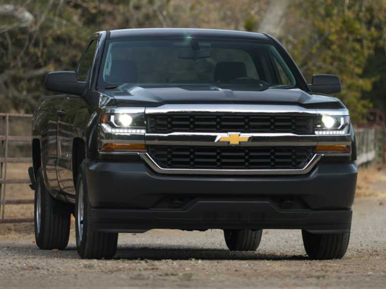 2017 Chevrolet Silverado 1500 What Is The Oil Type And Capacity