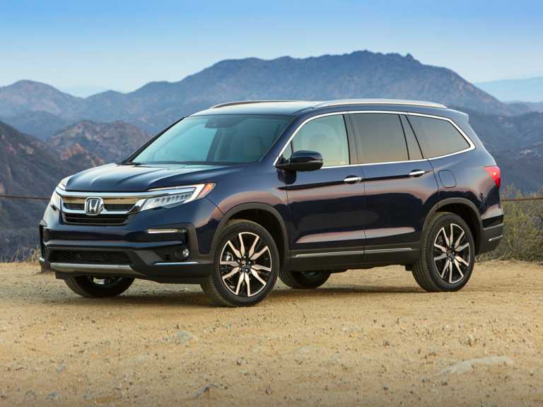Blue 2021 Honda Pilot With Mountains View