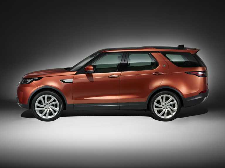 Land Rover Model: Orange 2020 Discovery