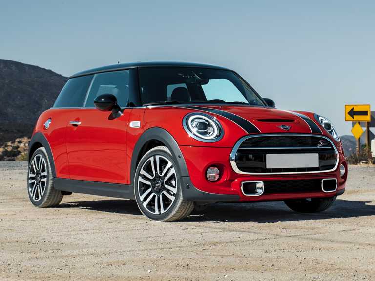 Red 2019 Mini Cooper From front-Passenger Side