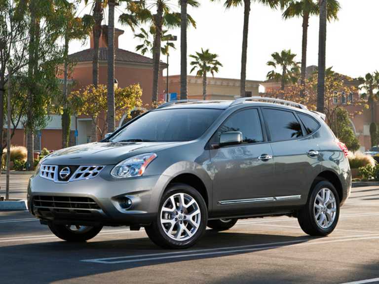 Gray 2013 Nissan Rogue From Front-Driver Side