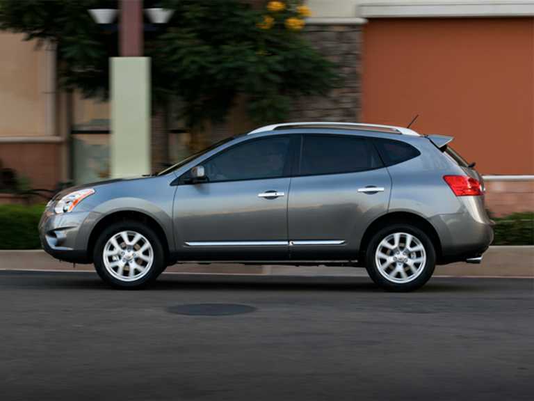 All About The 2013 Nissan Rogue Transmission Recalls - VehicleHistory