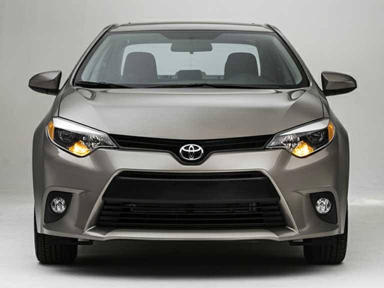 2015 Toyota Corolla From The Front Side