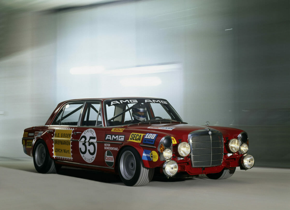 Mercedes-Benz 300 SEL 6.8 AMG - Photo by Mercedes