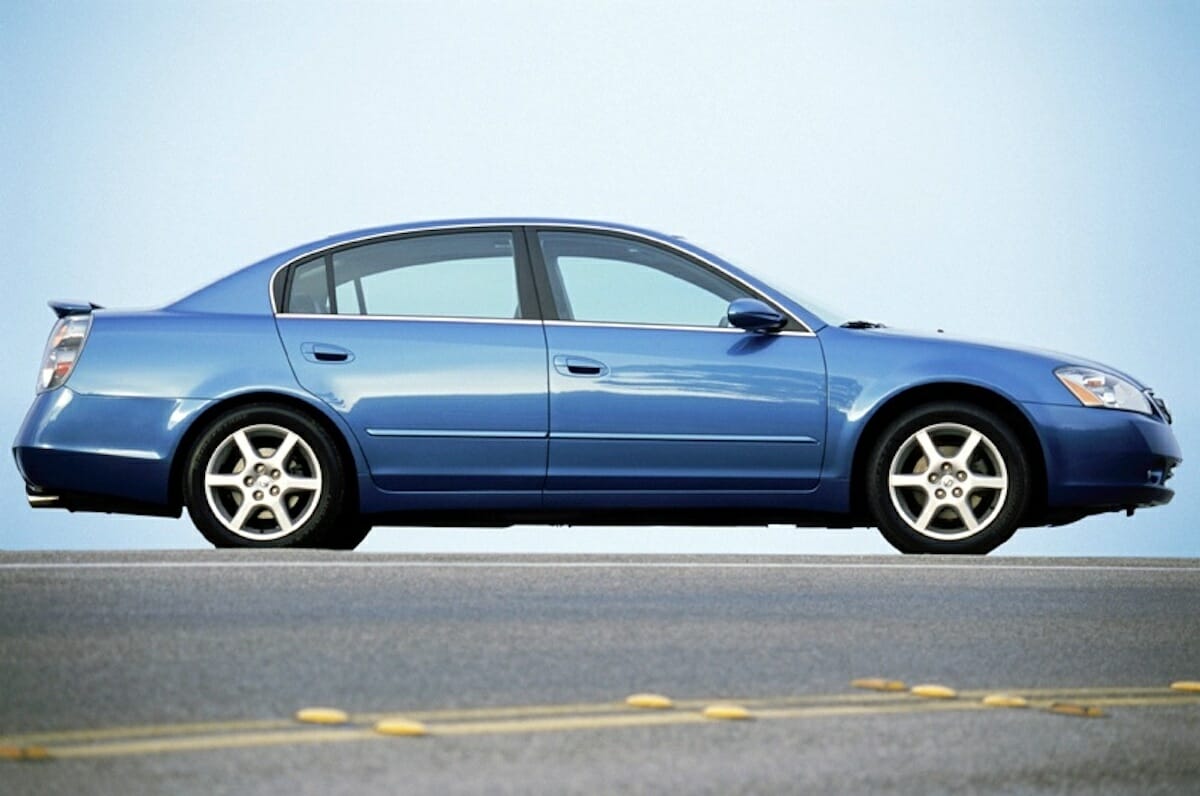 2000 Nissan Altima - Photo by nissan