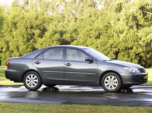 2004 Toyota Camry Review