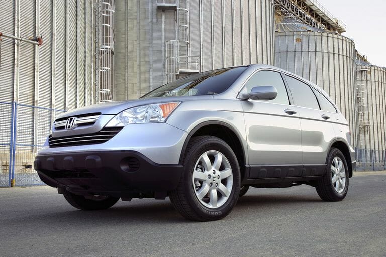 2007 Honda CR-V Review: An Expensive But Dependable Long-Lasting SUV