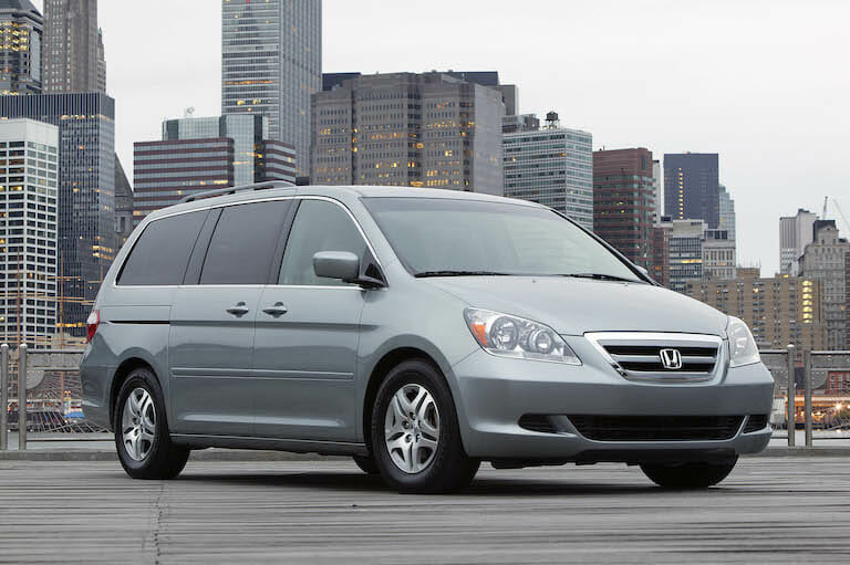 2007 Honda Odyssey Problems Include Brake Recalls, Doors Falling Off, and  Rollaway in Park - VehicleHistory