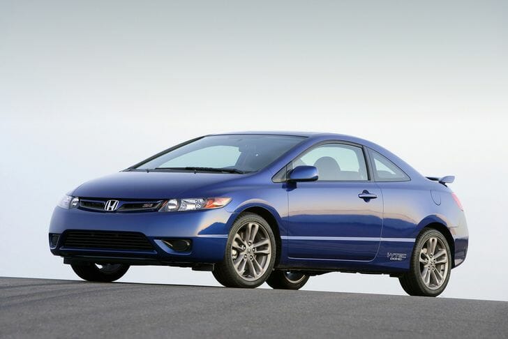 2008 Honda Civic Review: A Small Car With Engine Problems Buyers Should Avoid