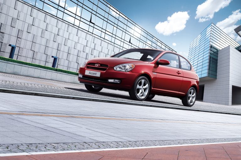 2008 Hyundai Accent Review