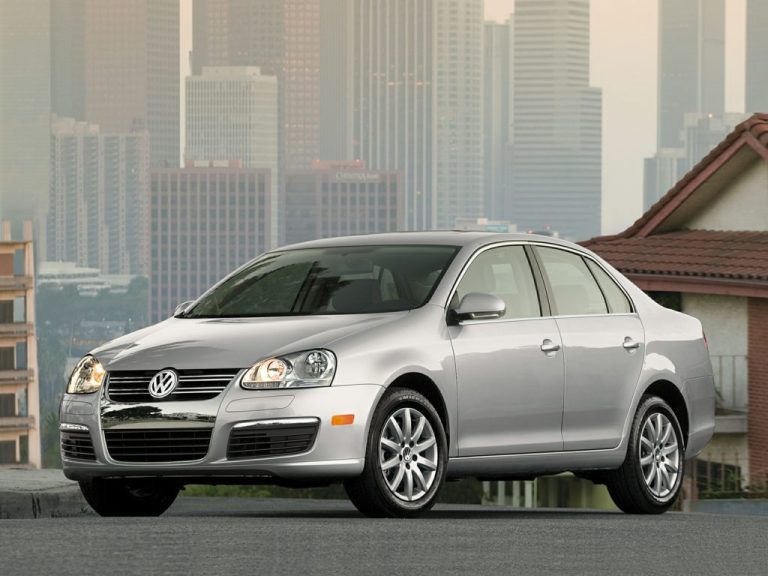2009 Volkswagen CC Specs, Price, MPG & Reviews