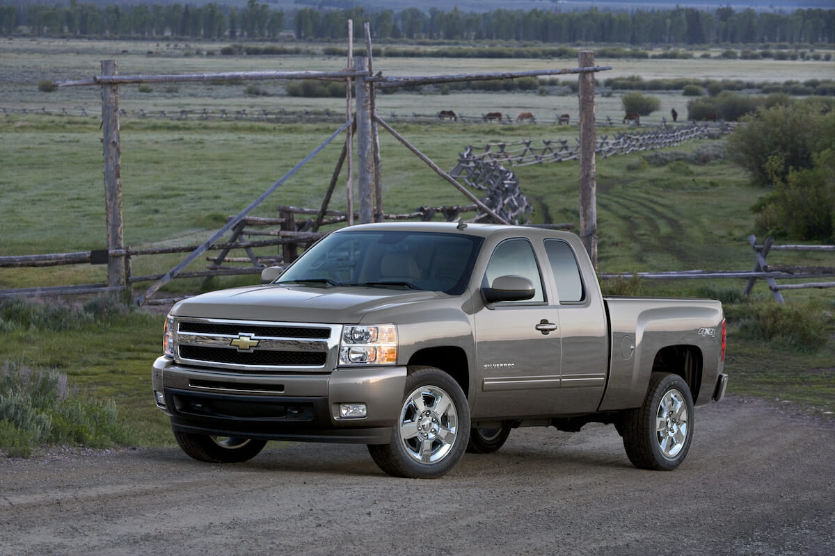2011 Chevrolet Silverado: A Reliable Truck with a Few Minor Problems and One Serious Recall