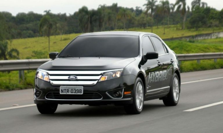2011 Ford Fusion - photo by Ford