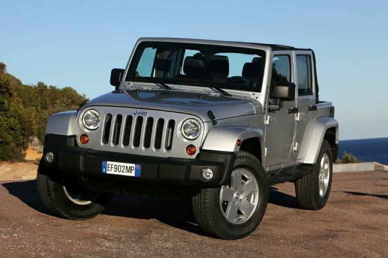 Jeep Wrangler Problems Include Steering Lock, Death Wobble, and Multiple  Airbag Issues - VehicleHistory