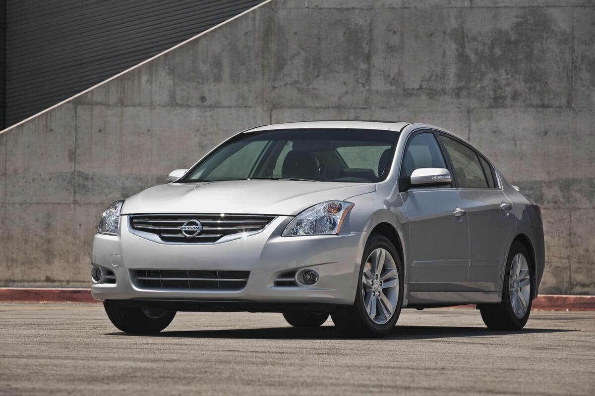 2011 Nissan Altima Review: An Average Midsize Car With A Troublesome Transmission