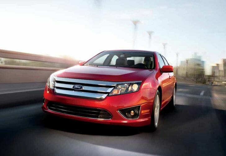 2012 Ford Fusion Review: An Obsolete Car With Steering Problems