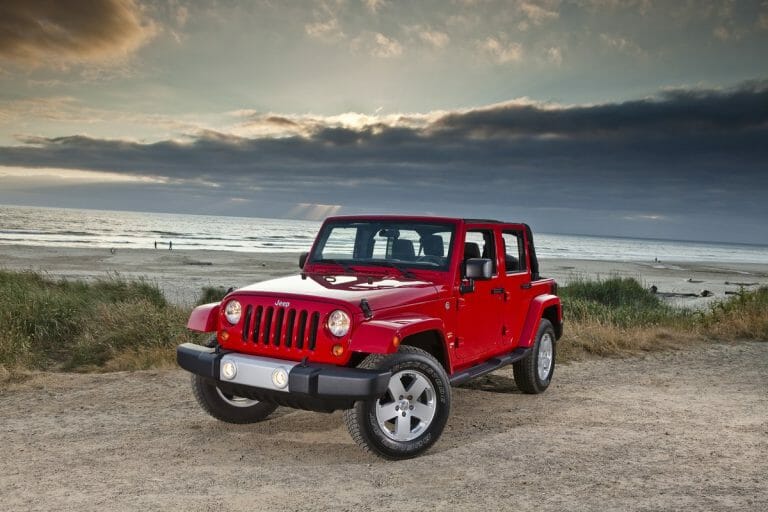 2012 Jeep Wrangler Review, Problems, Reliability, Value, Life Expectancy,  MPG
