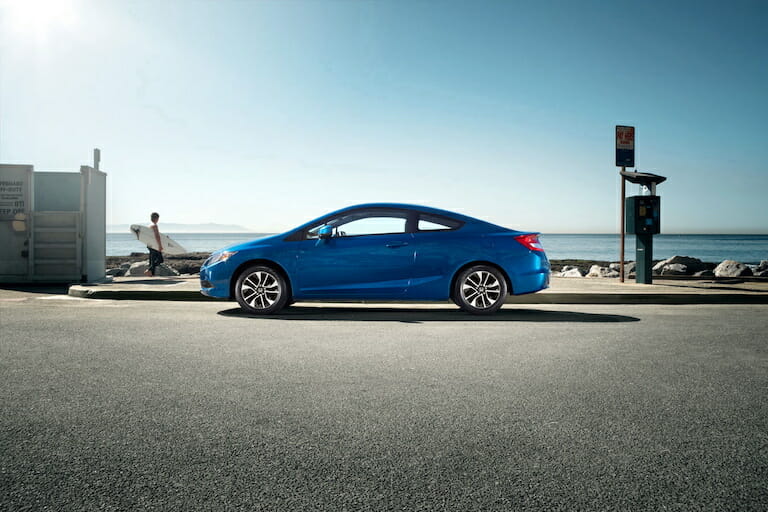 2013 Honda Civic’s Inline-four Engine Options Include Hybrid, 1.8L Gas & Natural Gas Configurations, and a 2.4L for the Civic Si