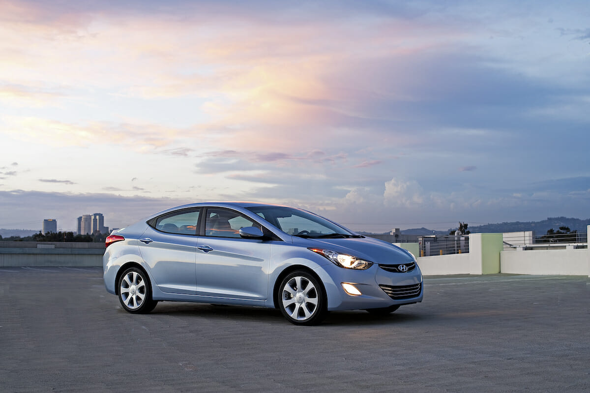 2013 Hyundai Elantra Battery: What’s the Best Choice?