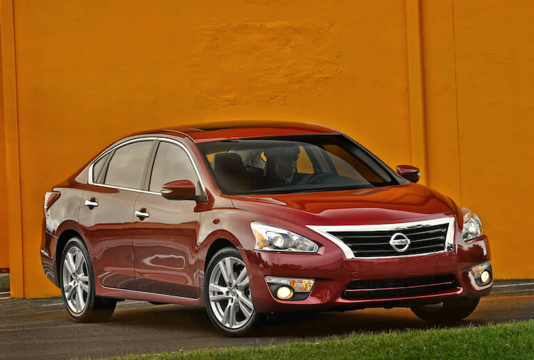 2013 Nissan Altima Offers Two Body Styles And Two Engine Options Through Seven Trims