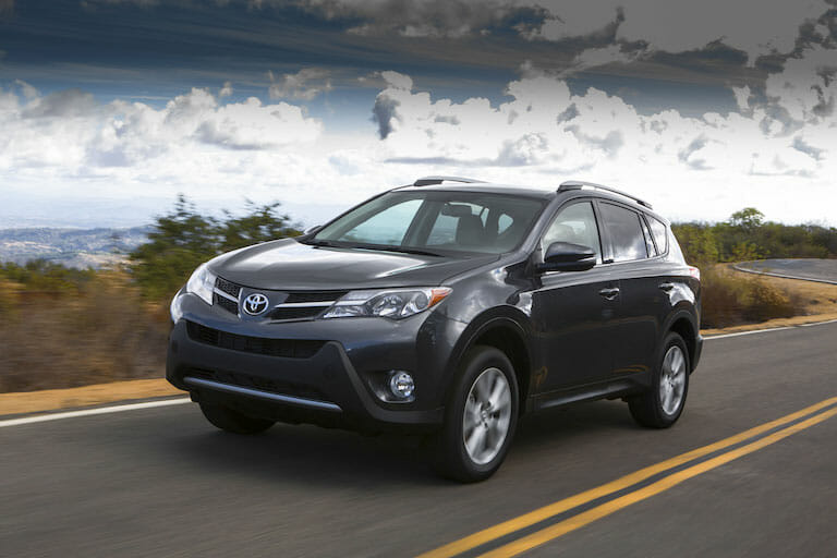 2013 Toyota RAV4’s 2.5L Inline Four-cylinder Engine Offers up to 30 mpg and Proven Durability