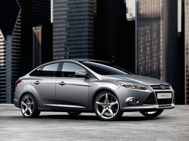 2014 Ford Focus Review: An Outdated Car With Mechanical Problems