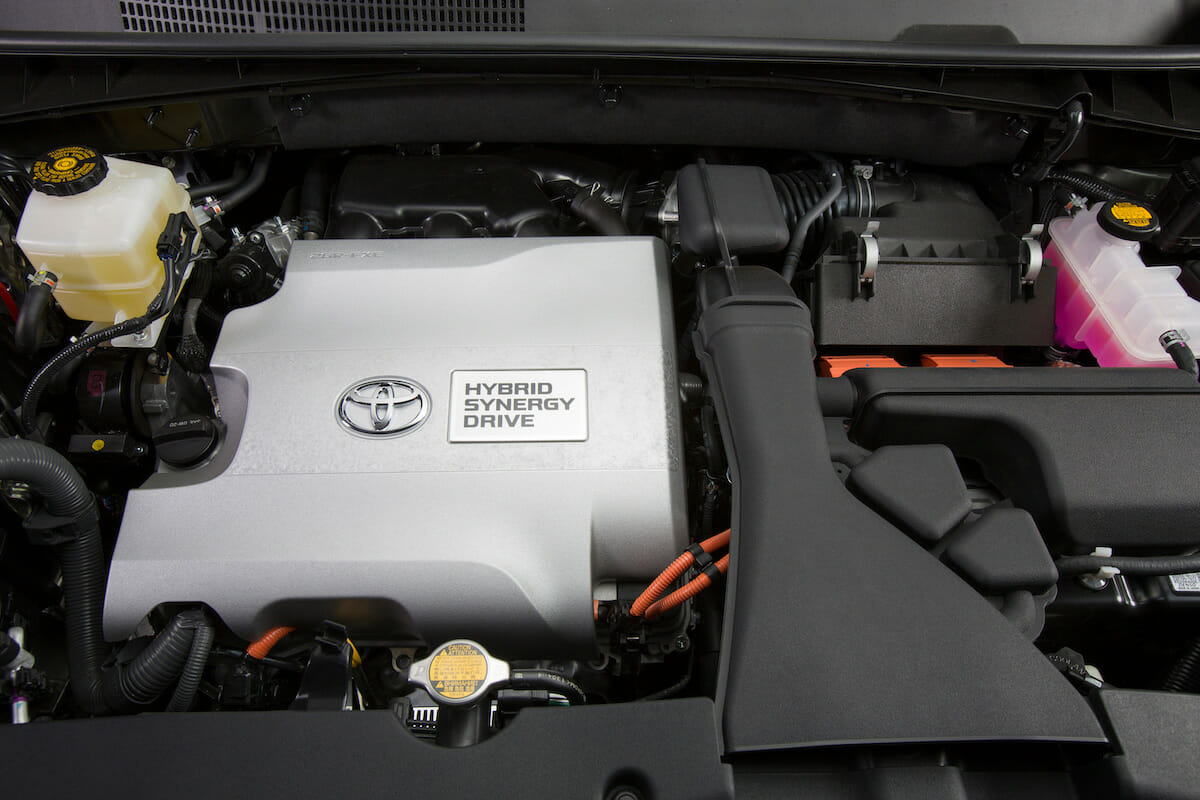 2014 Toyota Highlander Hybrid Platinum - Photo by Toyota