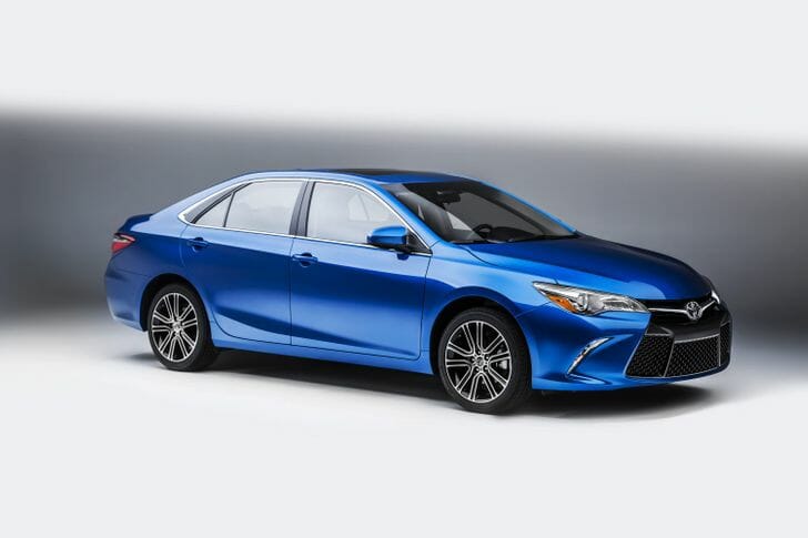 2016 Toyota Camry Review: One of the Most Reliable Midsize Sedans