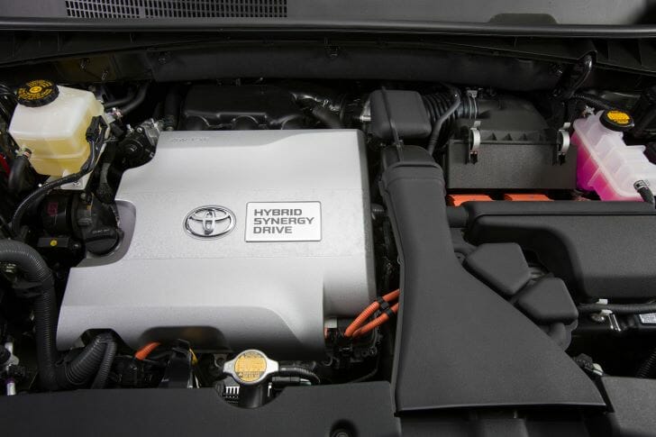 2016 Toyota Highlander Hybrid - Photos by Toyota 