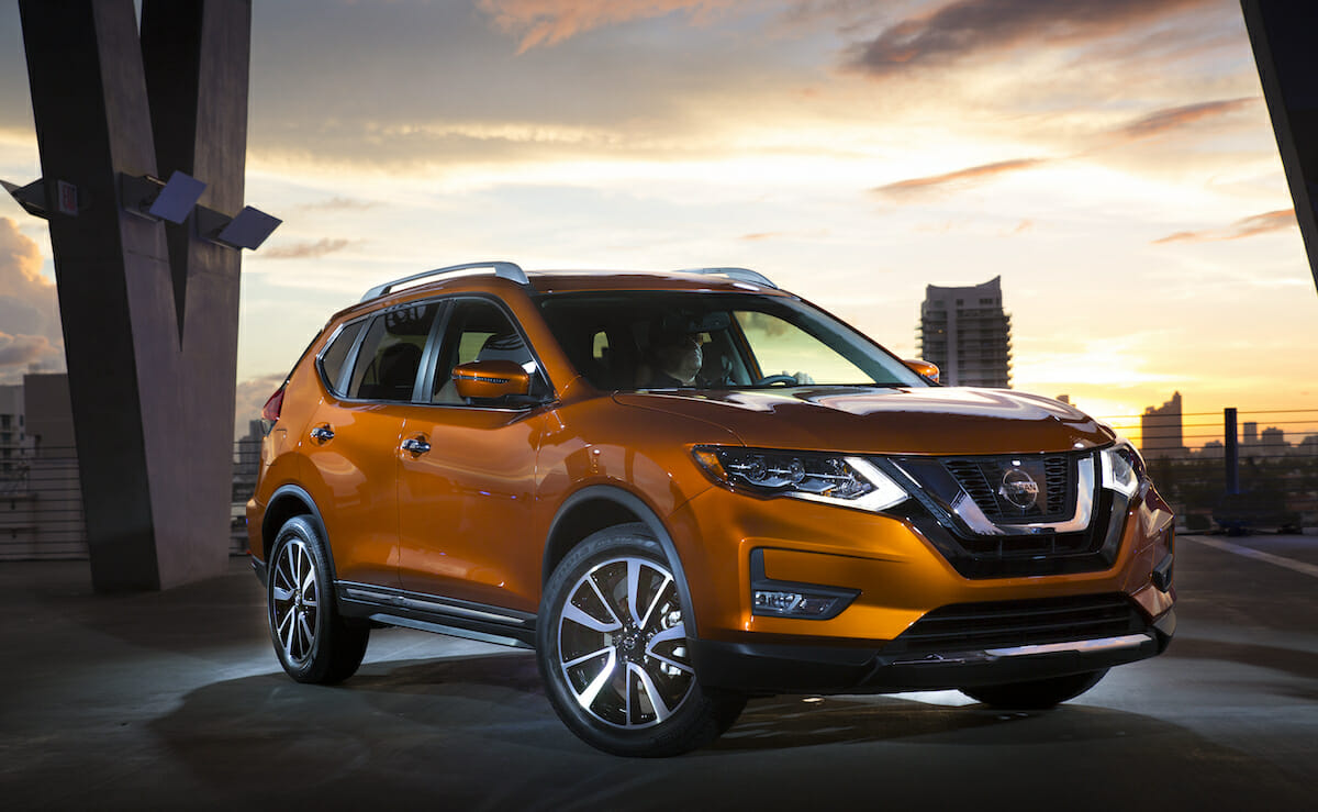 2017 Nissan Rogue SL - Photo by Nissan