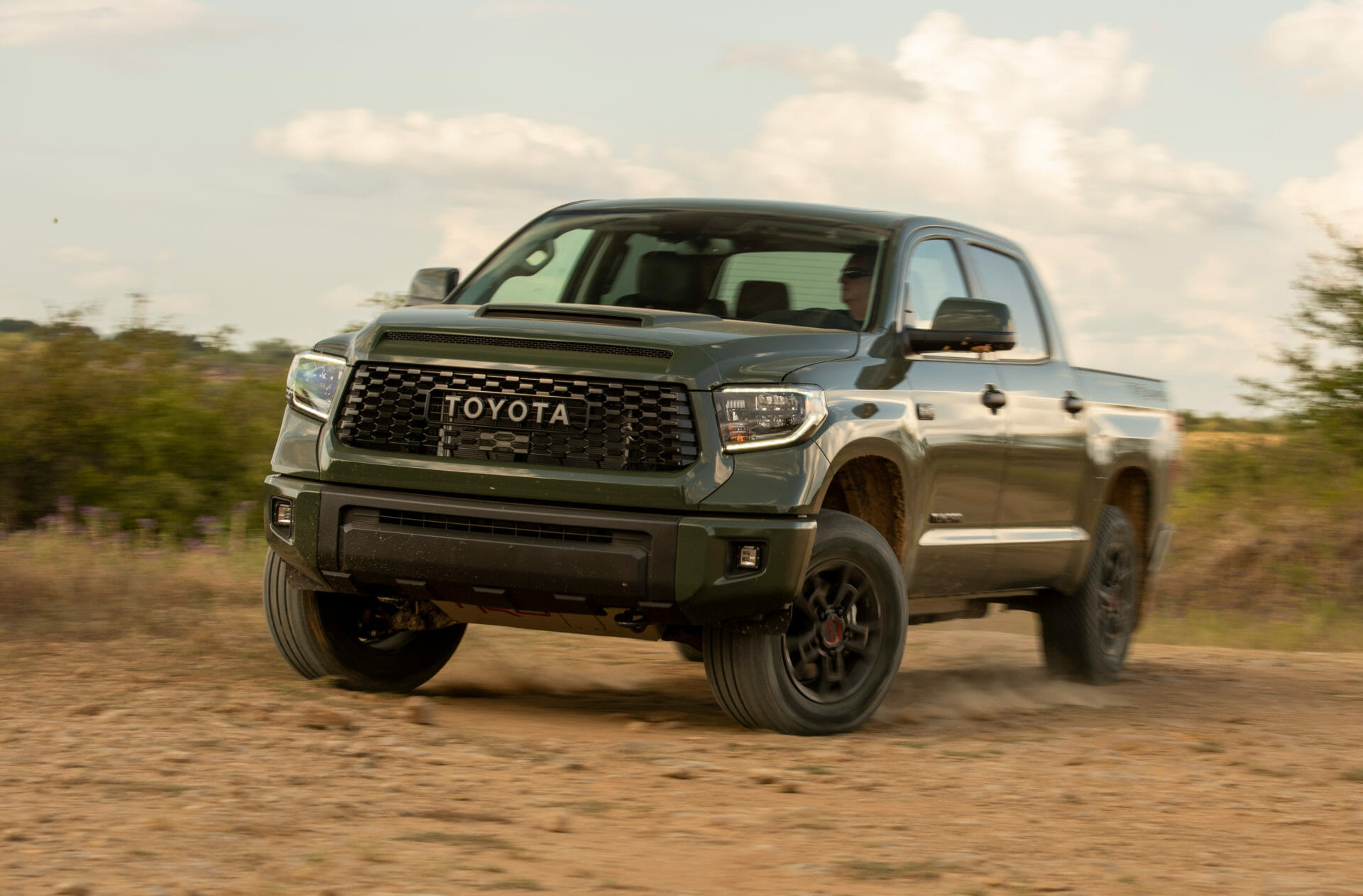 Toyota Tundra's Problems Include Exhaust Manifold Leaks, Transmission
