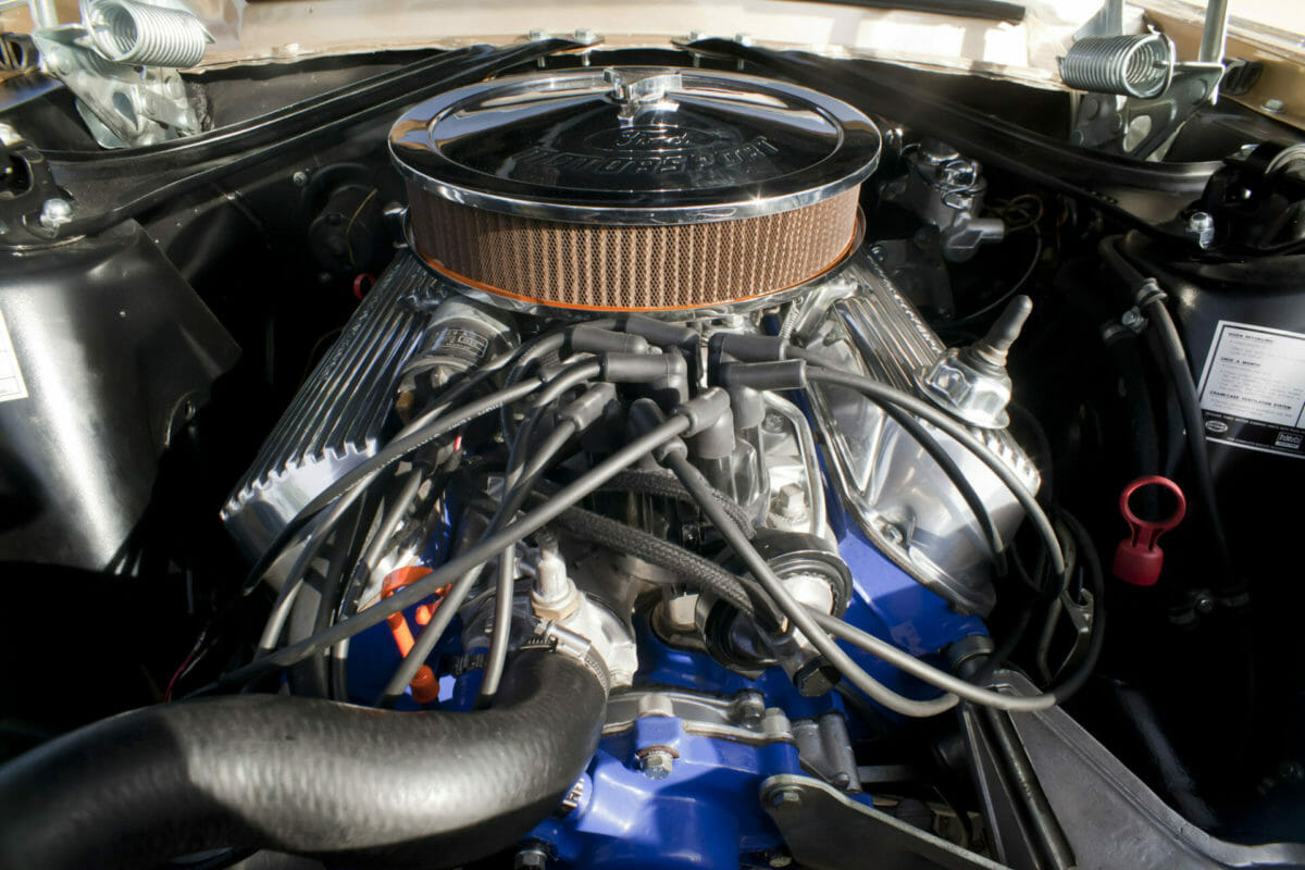 Ford 302 Engine - Photo by studioflara / DepositPhotos