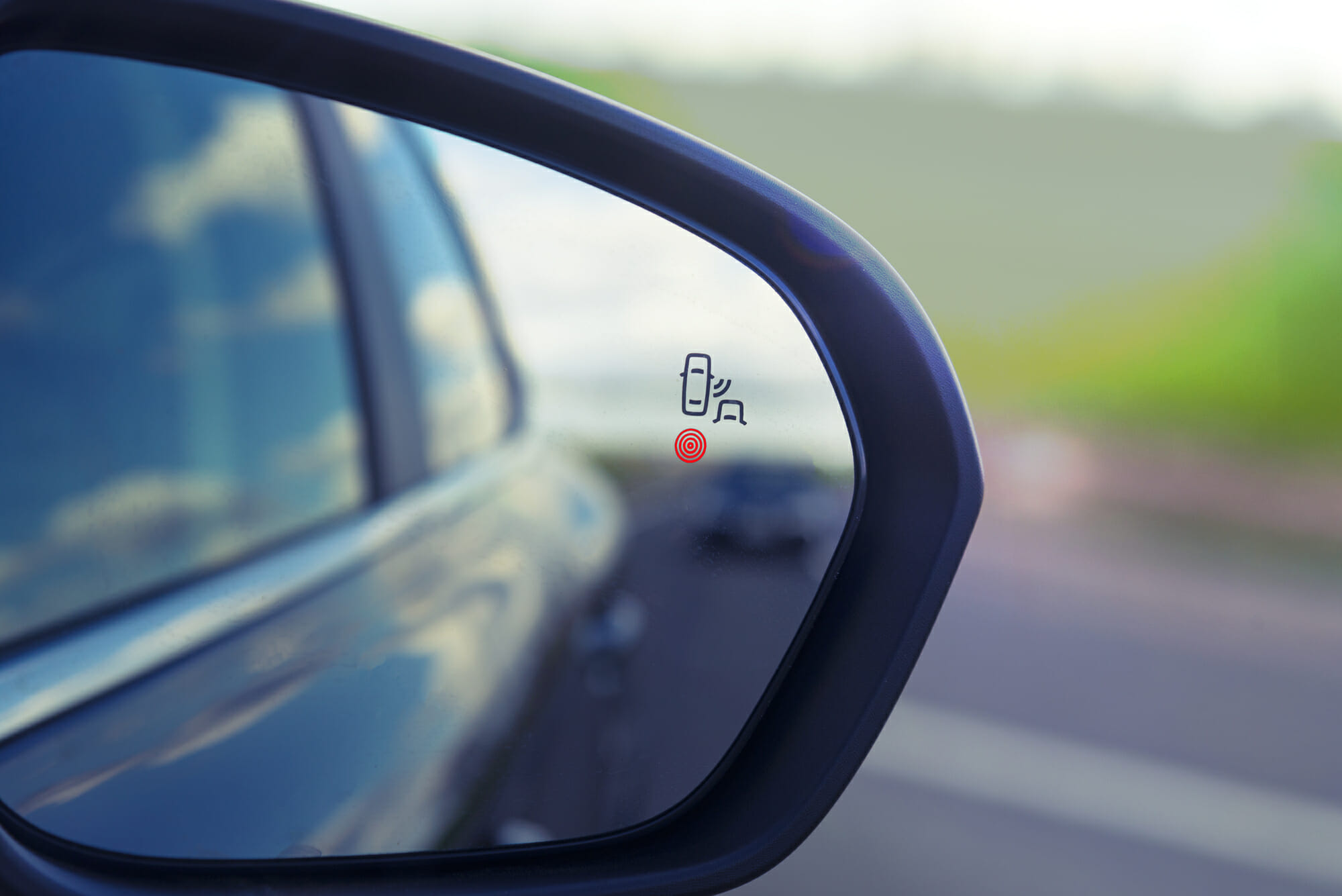 Car Blind Spot Monitoring System Warning Light