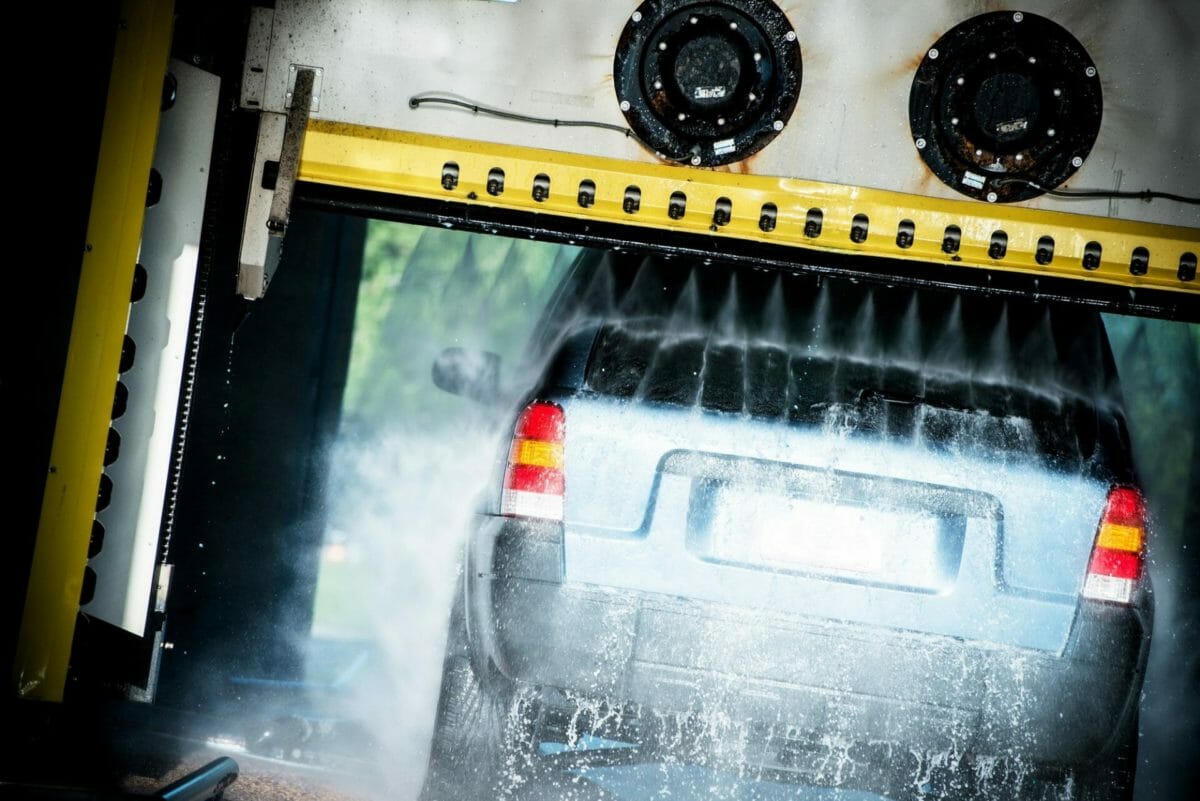 Touchless Car Wash - Photo by welcomia / Deposit Photos