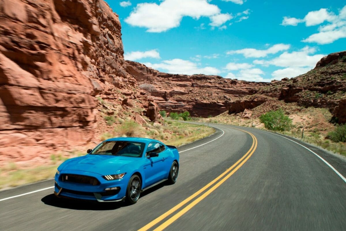 Ford Mustang Shelby GT350-Photo by Ford