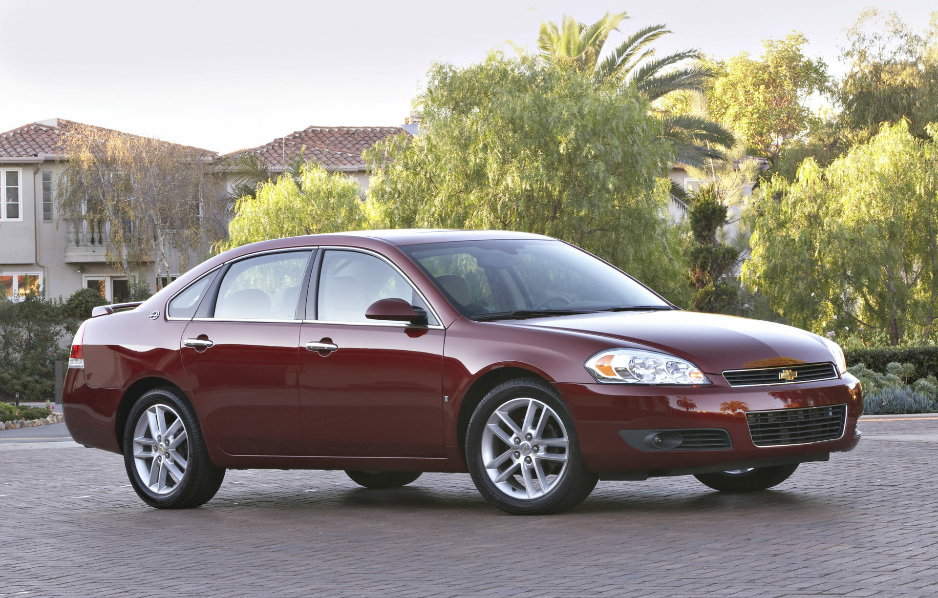 2011 Chevrolet Impala Review: An Unreliable Boring Full Size Sedan